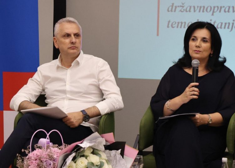 U Mostaru predstavljena znanstvena monografija “Hrvatska politika u Bosni i Hercegovini 1878. – 1918. državnopravne teme i pitanja”