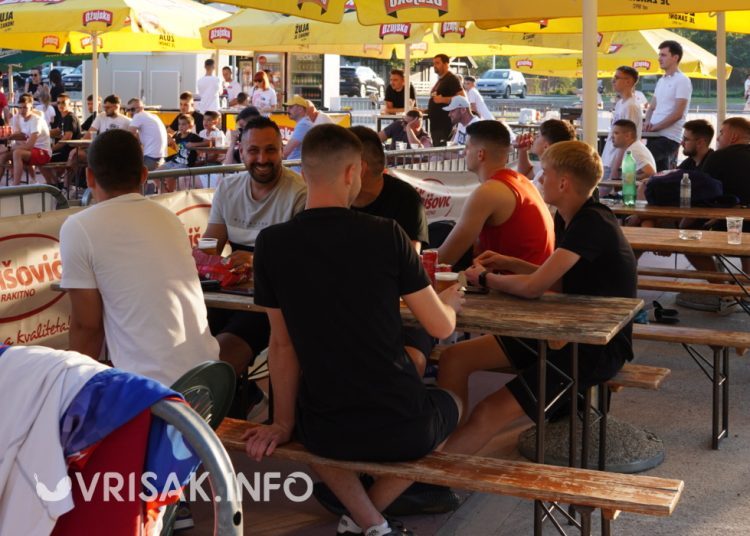 Basket se vratio u Široki Brijeg: Posjetitelji uživaju u uzbudljivoj košarci