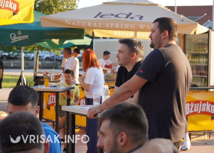 Basket se vratio u Široki Brijeg: Posjetitelji uživaju u uzbudljivoj košarci