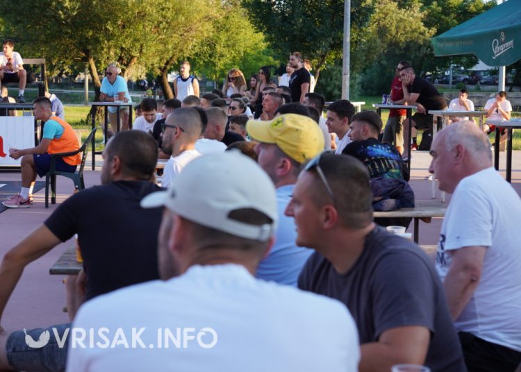 Basket se vratio u Široki Brijeg: Posjetitelji uživaju u uzbudljivoj košarci