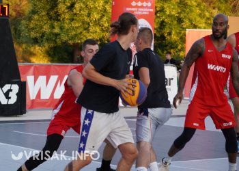 Basket se vratio u Široki Brijeg: Posjetitelji uživaju u uzbudljivoj košarci