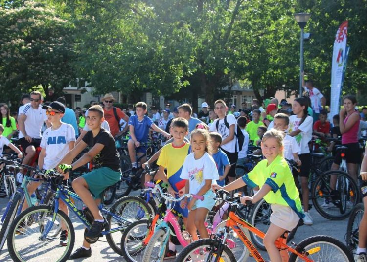 Nikad posjećeniji Posuški đir (FOTO)