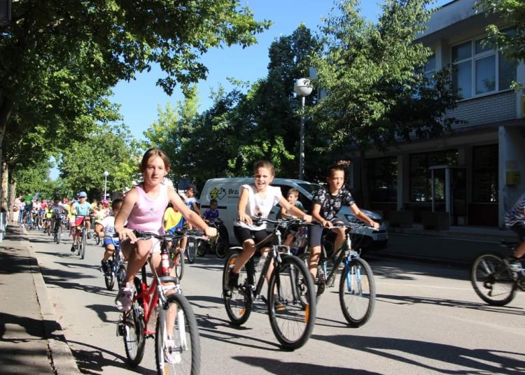 Nikad posjećeniji Posuški đir (FOTO)