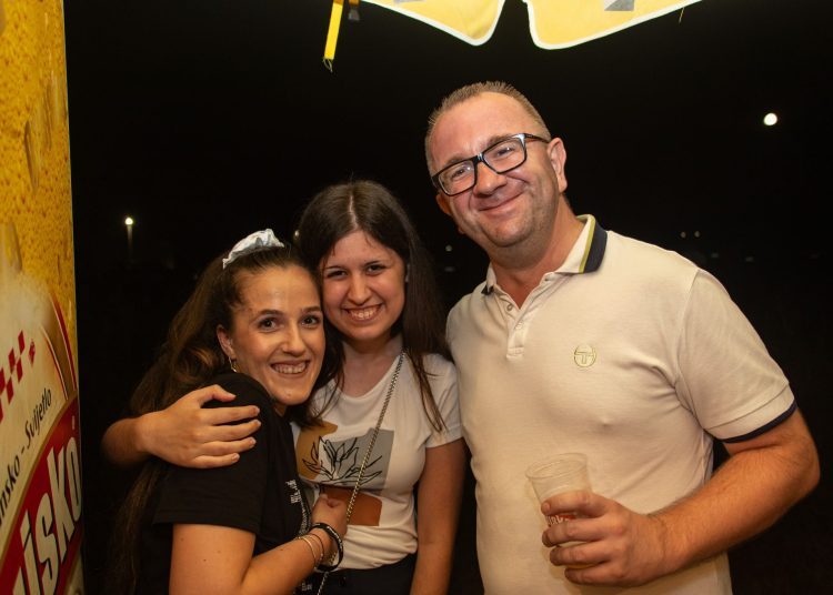 U Mokrom priređena velika fešta