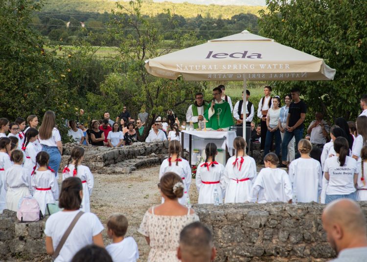 U Mokrom priređena velika fešta