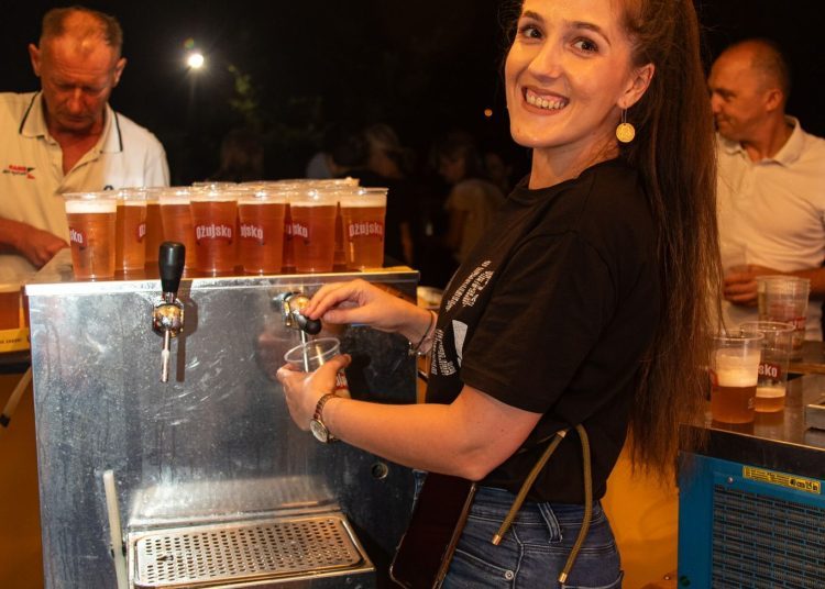 U Mokrom priređena velika fešta