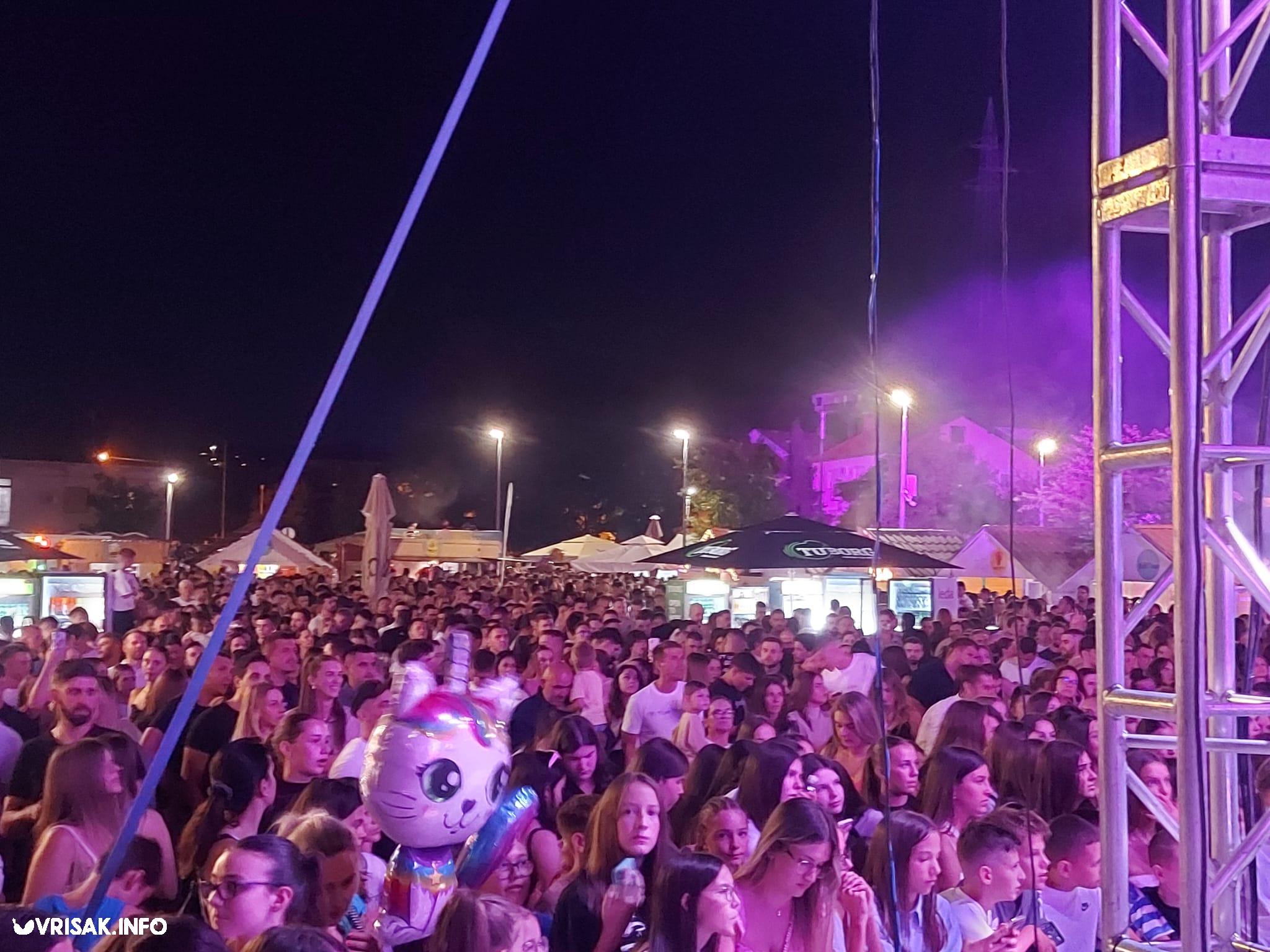 Donosimo vam veliku fotogaleriju sa Street Food Festa