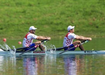 Braća Sinković u polufinalu dvojca bez kormilara
