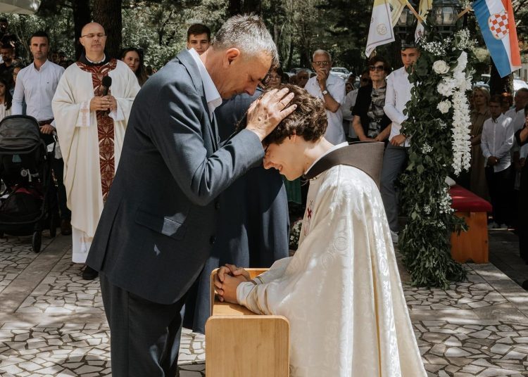 Svečana mlada misa u Ljubotićima: Radost i zahvalnost mladomisnika fra Ante Vukoje