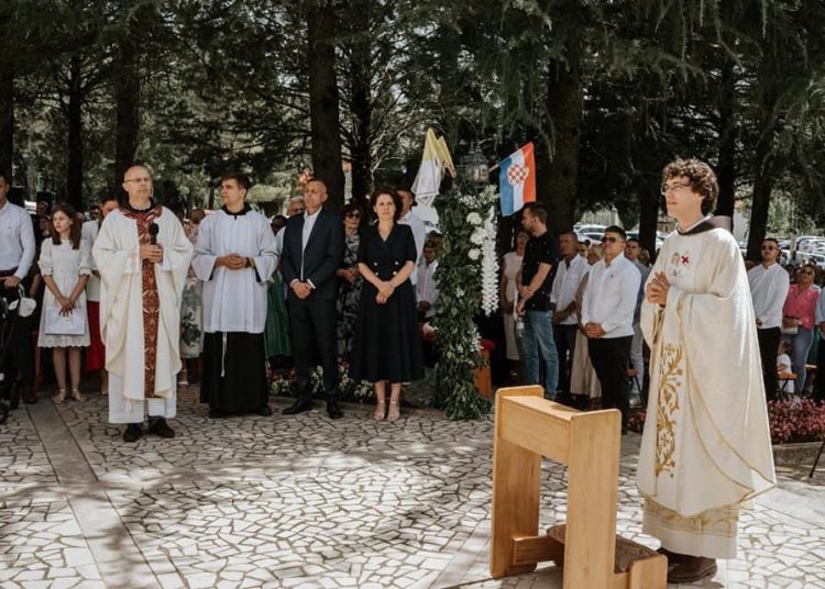 Svečana mlada misa u Ljubotićima: Radost i zahvalnost mladomisnika fra Ante Vukoje