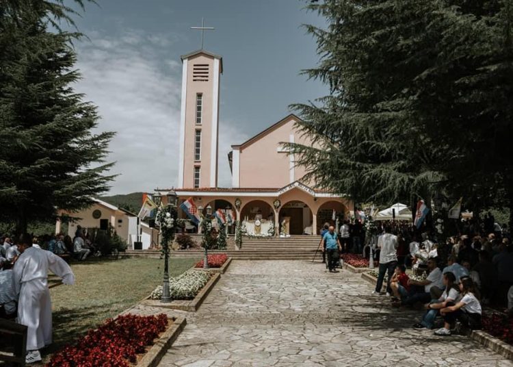 Svečana mlada misa u Ljubotićima: Radost i zahvalnost mladomisnika fra Ante Vukoje