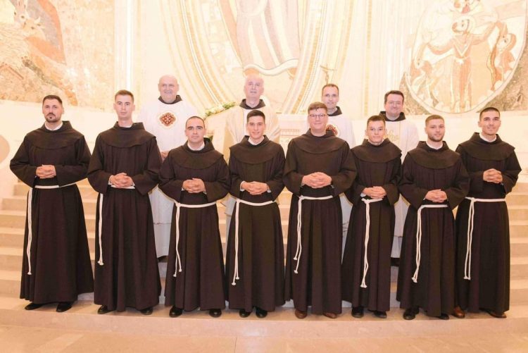 Nova generacija fratara stigla na Humac