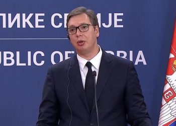 Vučić vrijeđao političare iz BiH: Imamo posla sa luđacima
