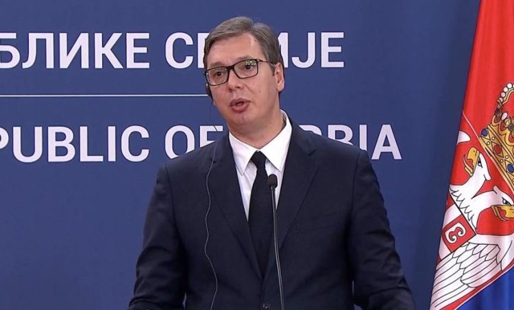 Vučić vrijeđao političare iz BiH: Imamo posla sa luđacima