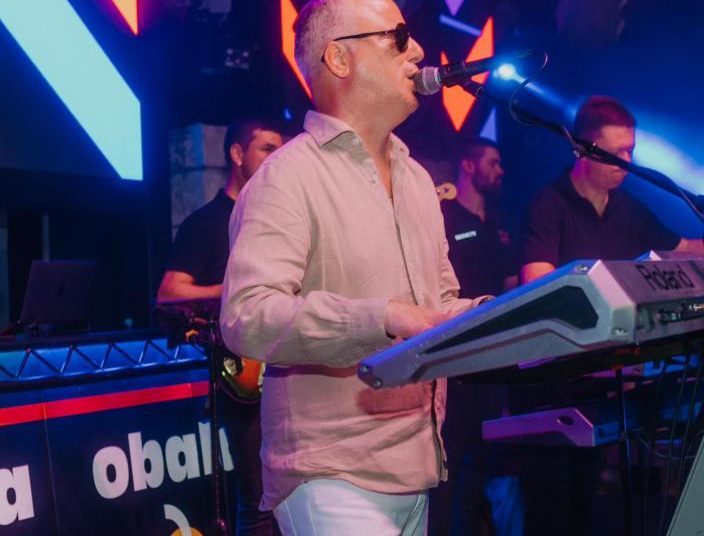 Saša Matić “zakucao” Daleku: Pogledajte galeriju fotografija