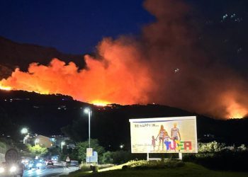 Novi požar u Dalmaciji: Gori kod Tučepa, vatra se širi prema Podgori