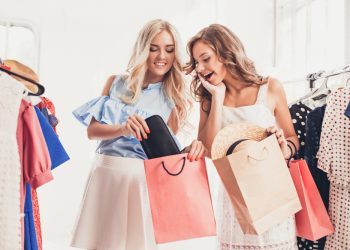 Rast plaća i usporavanje inflacije guraju promet u maloprodaji