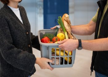 Samo za troškove hrane u FBiH nisu dovoljne ni dvije minimalne plaće