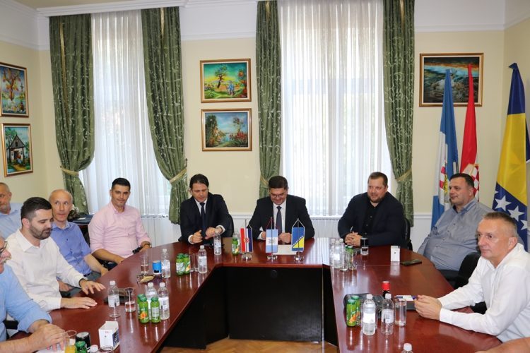 U Ljubuškom potpisani ugovori vrijedni gotovo 2 milijuna KM
