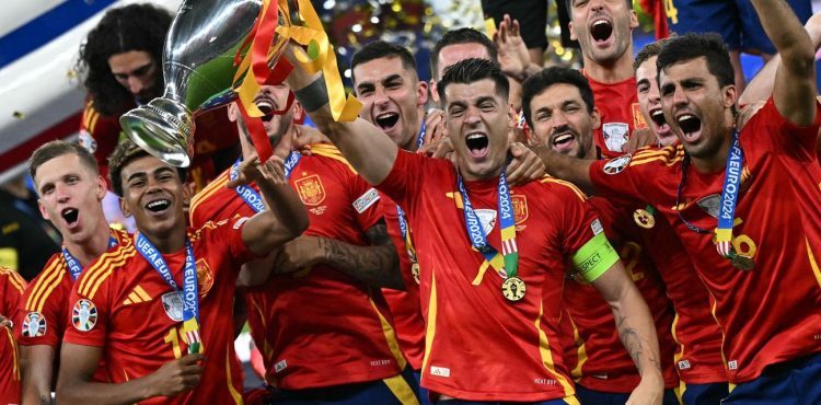 Kao kapetan podigao pokal prvaka Europe, a već danas seli u jedan od najvećih europskih klubova