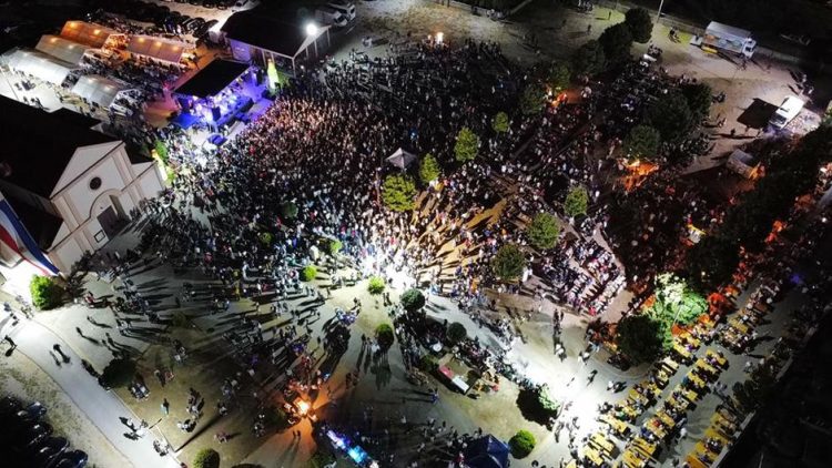 ‘Blatničke note dobrote’ ove godine obaraju rekord uz 33 popularna izvođača, evo tko sve nastupa