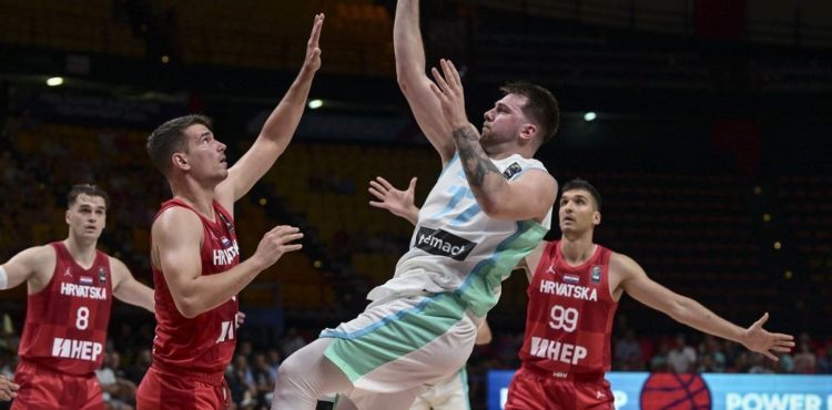 Senzacionalna pobjeda hrvatskih košarkaša nad Slovenijom