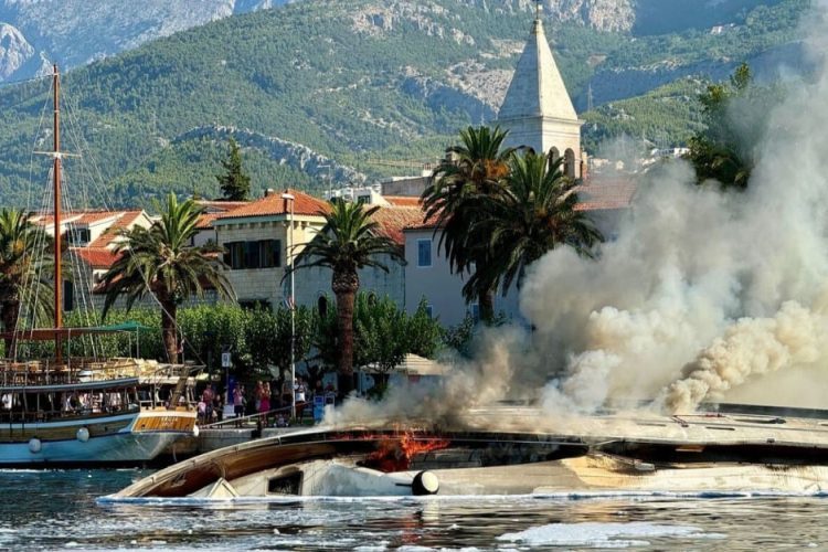 Izgorjela jahta poduzetnika iz Širokog Brijega još uvijek se nalazi u moru, evo kada će biti uklonjena