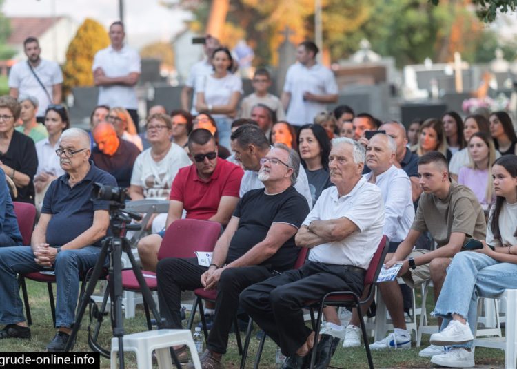 Dvadeset godina klape Bratovština proslavljeno uz veličanstven susret klapa