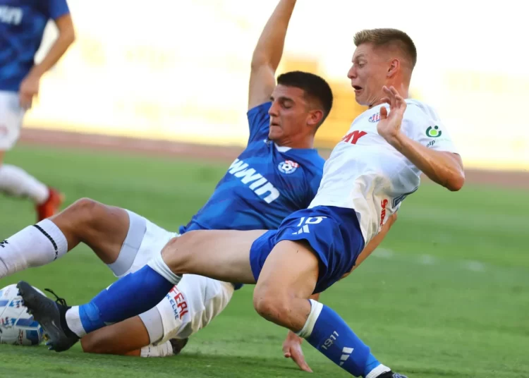 Poraz Širokog Brijega od Hajduka na Poljudu