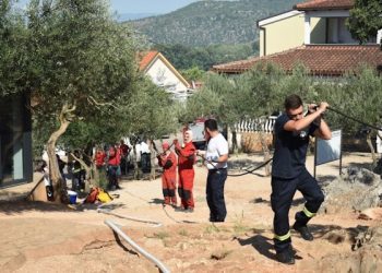 Pomoć u gašenju požara na Križevcu stigla od vatrogasaca iz cijele Hercegovine
