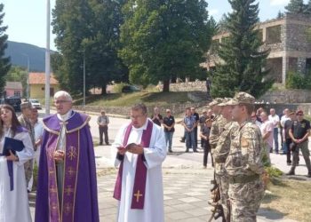 U Bosanskom Grahovu obilježen Dan sjećanja na poginule branitelje