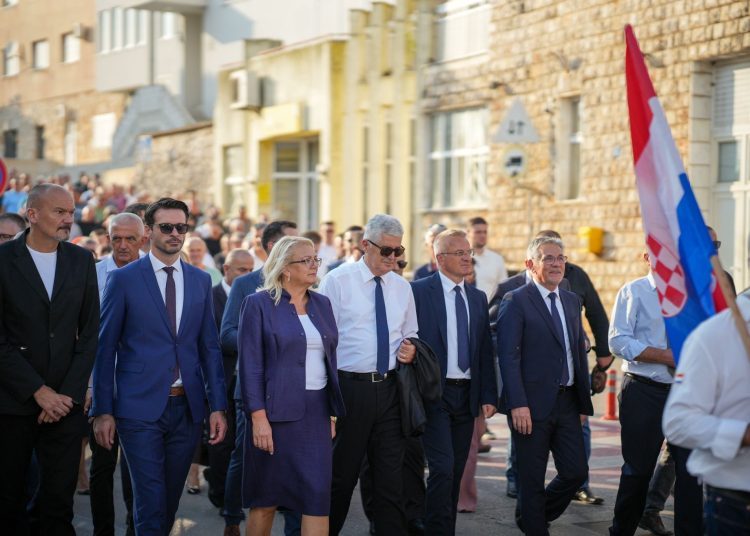 Čović na obilježavanju Dana branitelja općine Grude i 31. obljetnici Hrvatske Republike Herceg Bosne: Važnost zajedništva i očuvanja identiteta