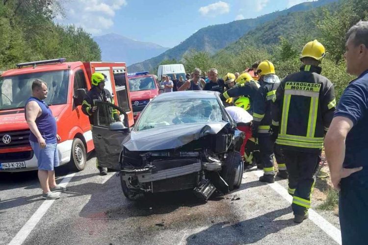 Epilog jučerašnje teške nesreće kod Mostara: Sedam osoba ozlijeđeno, životno ugrožena žena (79), teško ozlijeđena djevojčica (11)