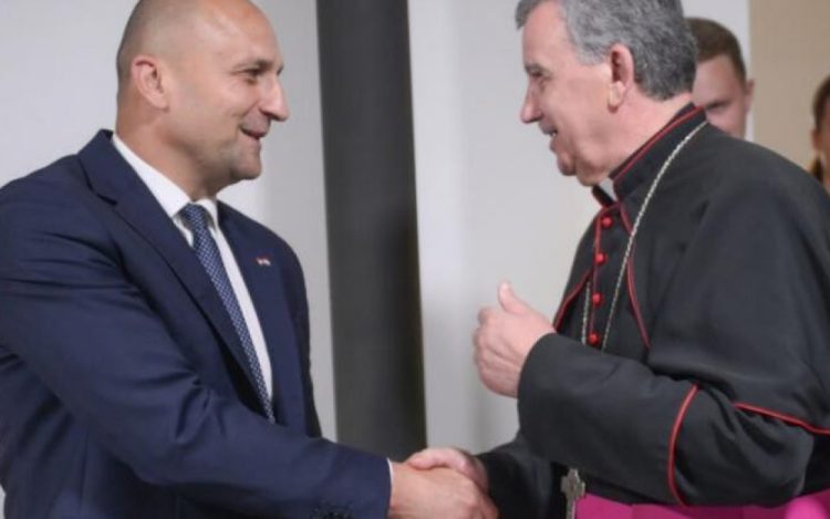 Ministar Anušić i kardinal Vukšić susreli se i razgovarali u Posavini