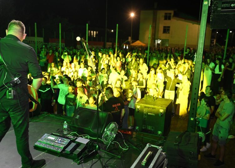 U Šujici svečano otvoren obnovljeni hrvatski dom “Stjepan Radić“