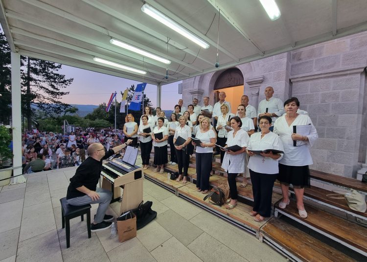 Sedma večer devetnica Velikoj Gospi u Širokom Brijegu