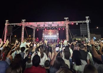 Na velikom humanitarnom koncertu u Tomislavgradu prikupljeno više od 100 000 KM za djecu sa poteškoćama u razvoju