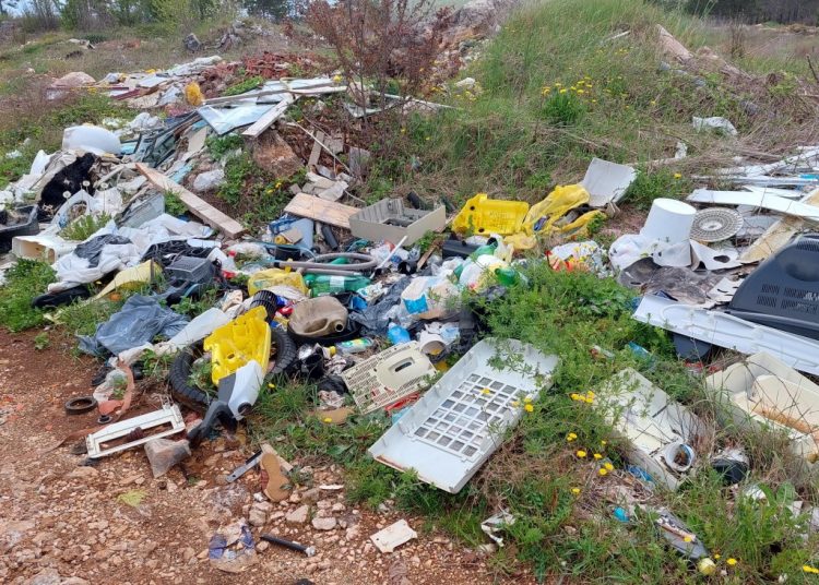 Video: Brižani uklonili preko 9 tona nelegalnog otpada s Krtina
