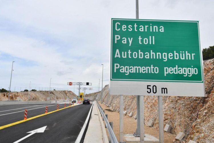 Autocestom u FBiH prošlo 8 milijuna vozila, od cestarine 28 milijuna KM prihoda