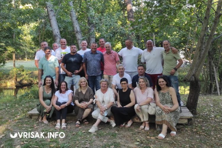 Široki Brijeg: Kolege iz osnovne škole se sastale nakon 36 godina