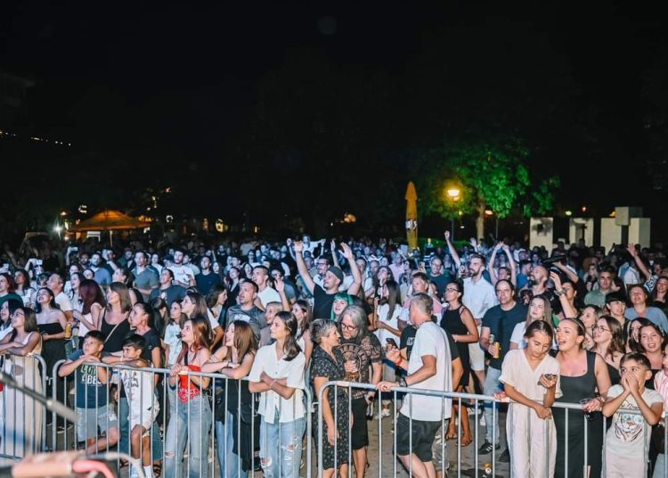Odličan koncert Damira Urbana, Ane Širić i Ivane Jukić u Posušju