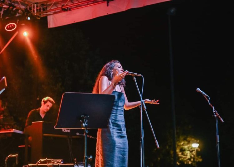 Odličan koncert Damira Urbana, Ane Širić i Ivane Jukić u Posušju