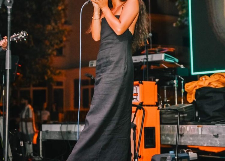 Odličan koncert Damira Urbana, Ane Širić i Ivane Jukić u Posušju