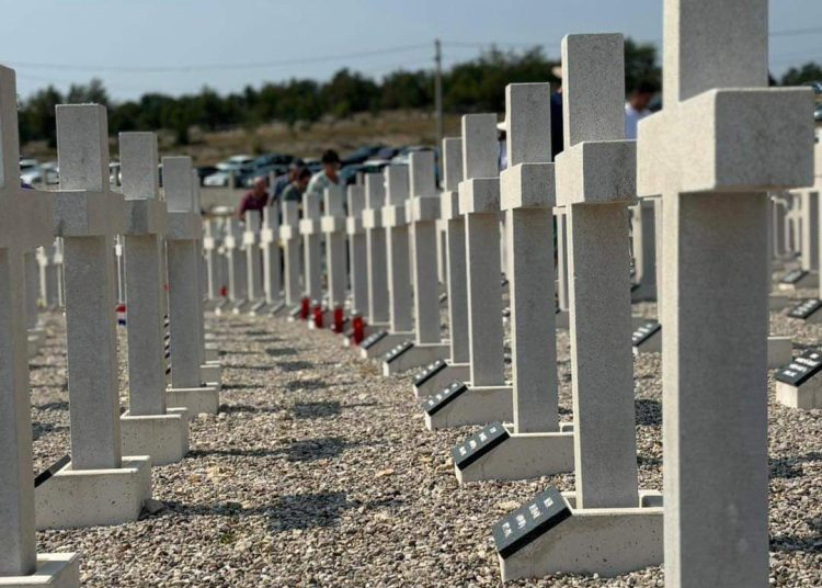 Bile: Na ‘Groblju mira’ obilježen Europski dan sjećanja na žrtve totalitarnih režima