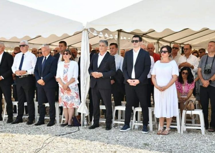 Bile: Na ‘Groblju mira’ obilježen Europski dan sjećanja na žrtve totalitarnih režima