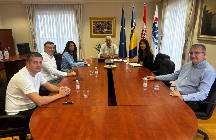 Čović na sastanku s HKK Široki: “Sport oblikuje mlade generacije i gradi mostove zajedništva”