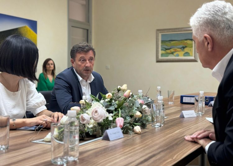 Potpisan sporazum: Memorijalnom centru “Groblje Mira” 350.000 eura od Vlade RH