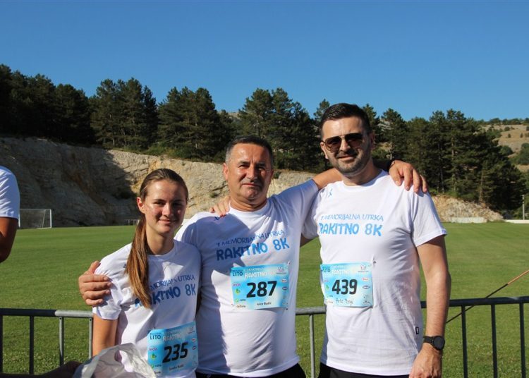 Posuško lito: 1. humanitarno-memorijalna utrka ”Rakitno 8K” okupila preko 400 trkača!