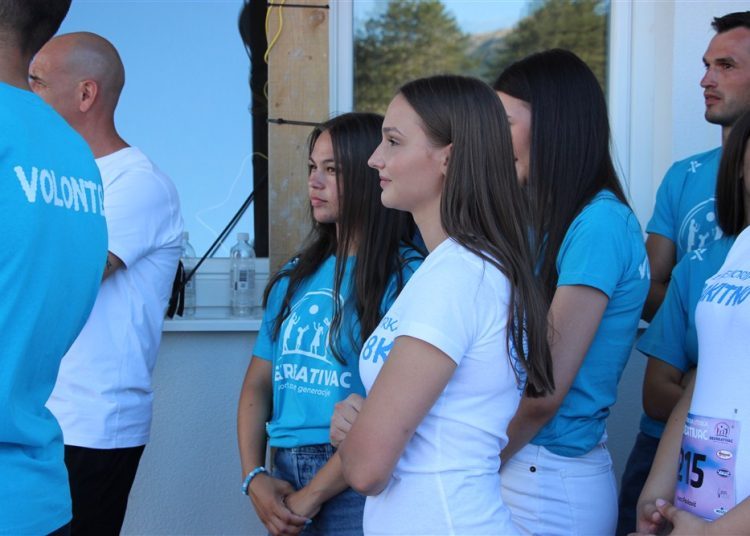 Posuško lito: 1. humanitarno-memorijalna utrka ”Rakitno 8K” okupila preko 400 trkača!