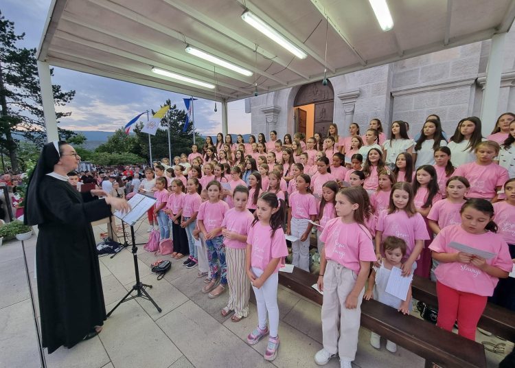 Foto: Franjevački samostan i župa Široki Brijeg